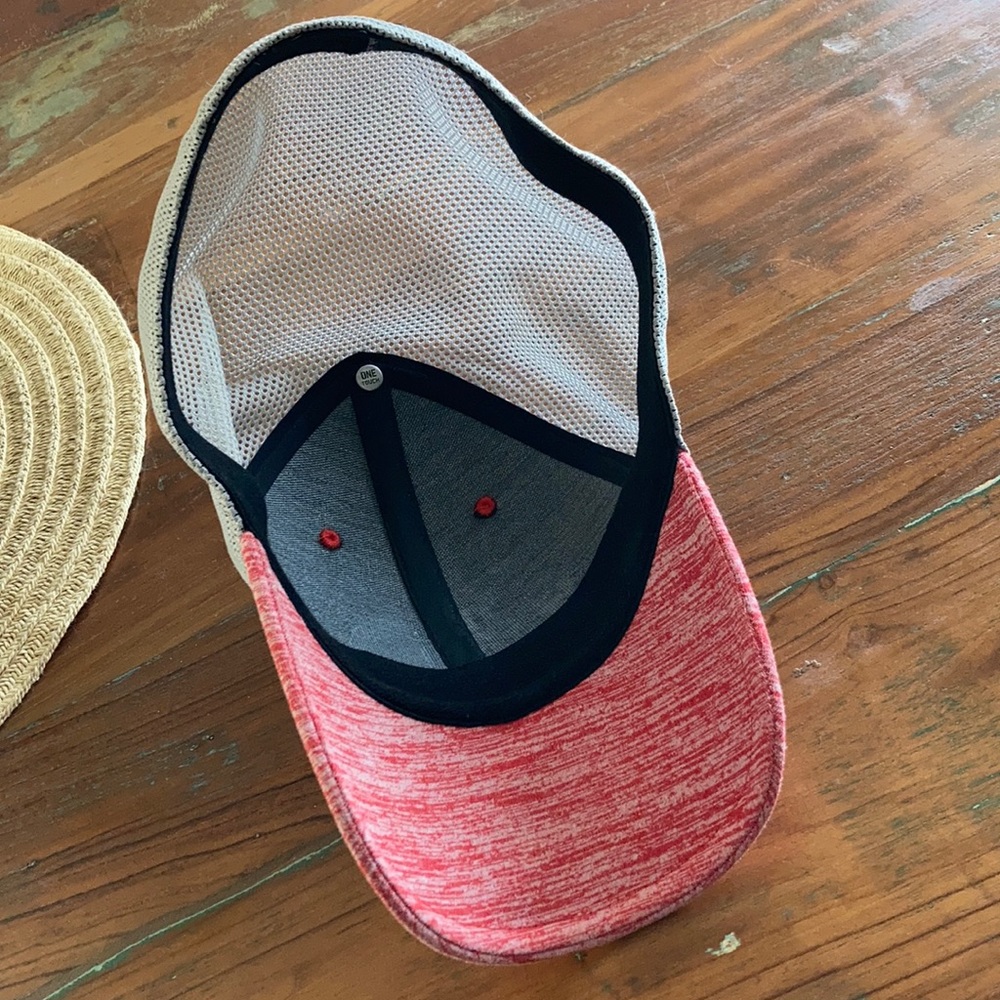 The North Face hat - Picture 3 of 6